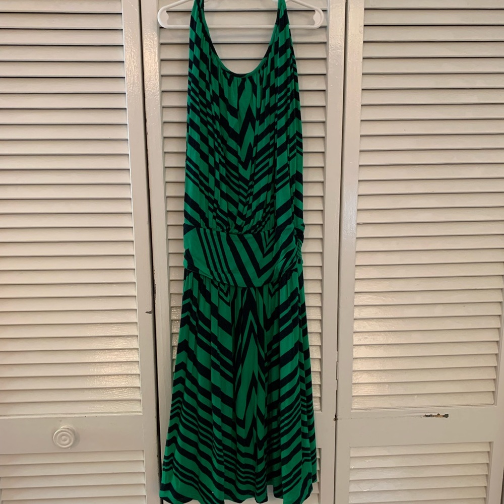 EXPRESS Green Black Chevron Stretch Rayon A-Line Sleeveless Dress SM EXCELLENT - Picture 5 of 5